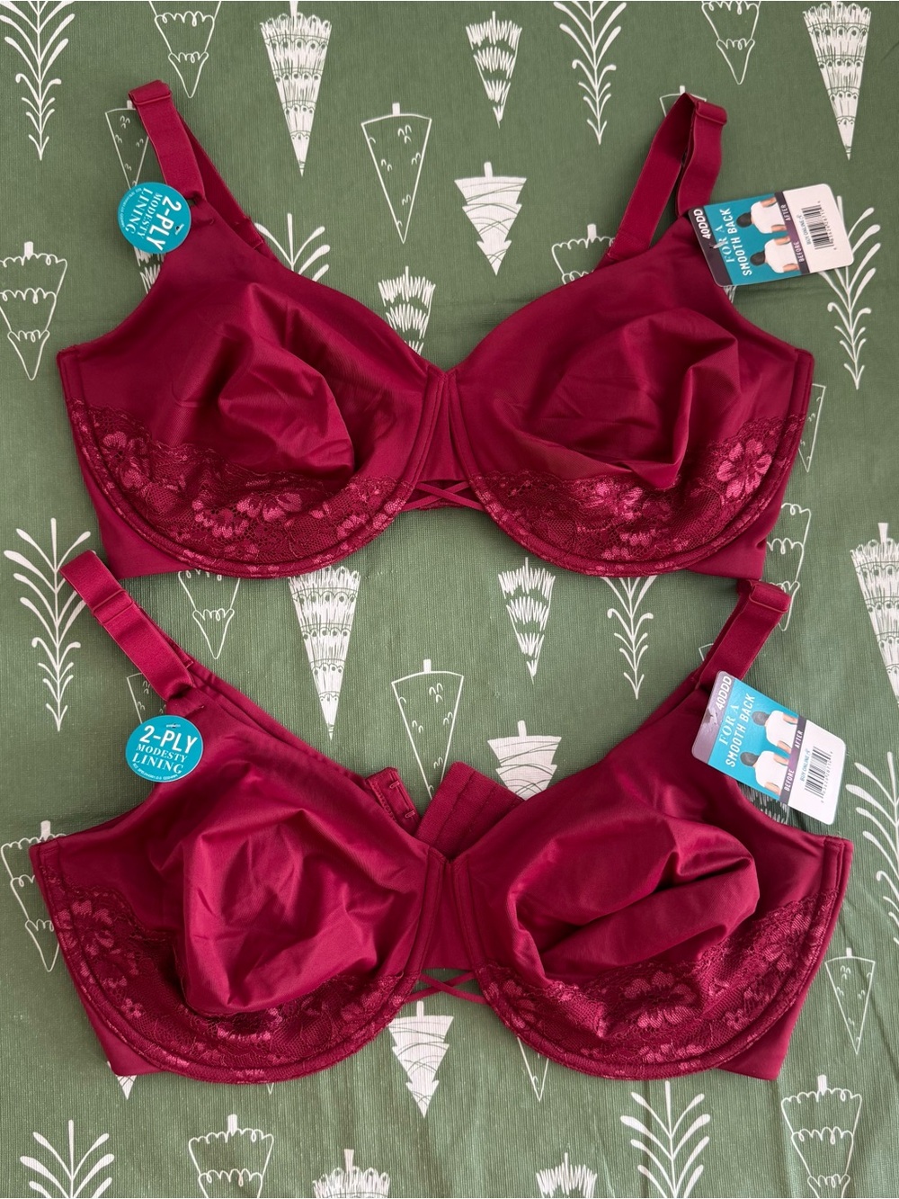 Lot of 2 Vanity Fair Radiant Full Coverage Underwire Bras 40DDD Magenta Red
